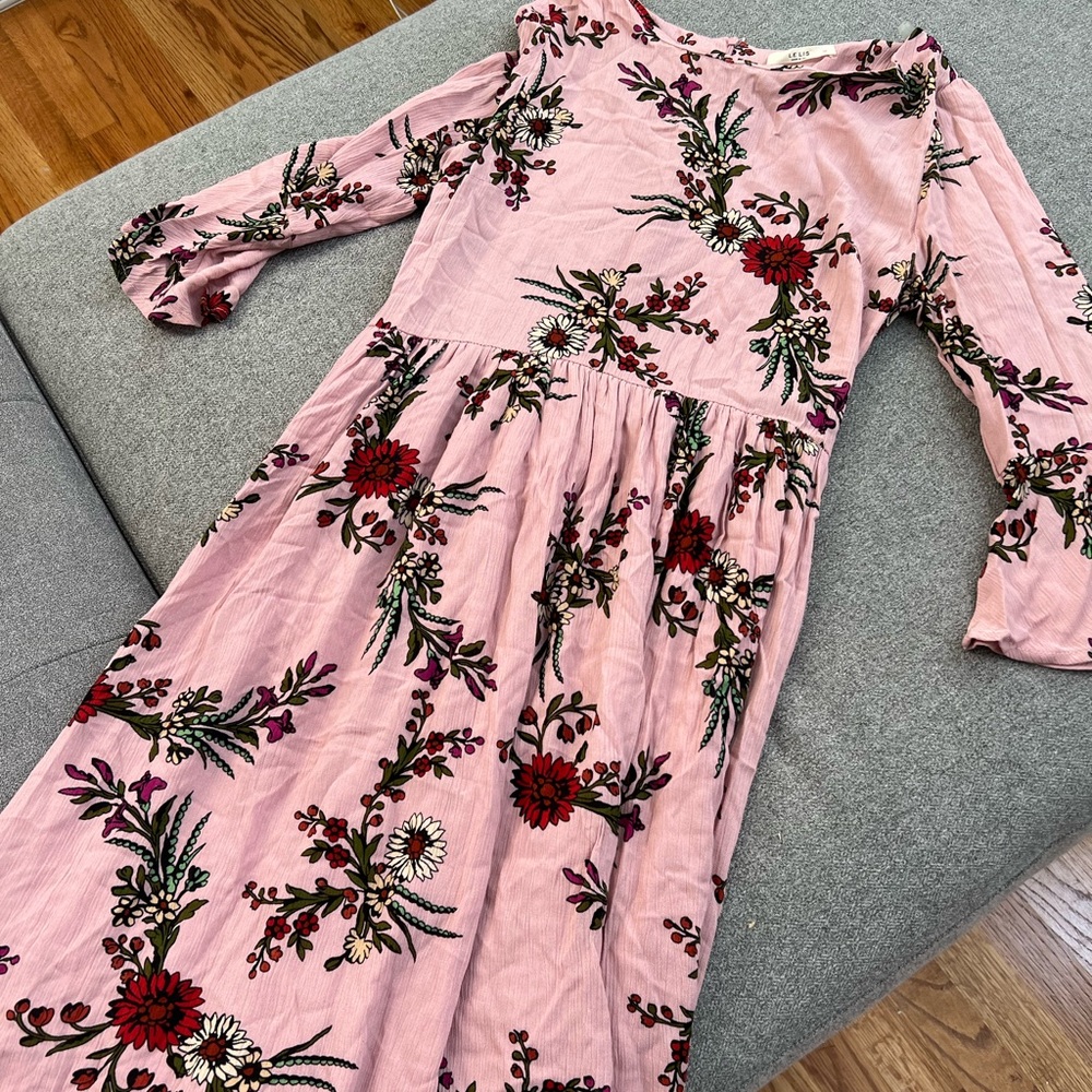 Boutique floral midi/long dress w bell sleeves